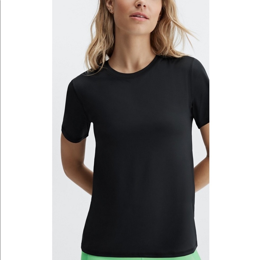 🌿Final Sale Fabletics Black Phoenix Lite‎ Shirt Sleeve Top